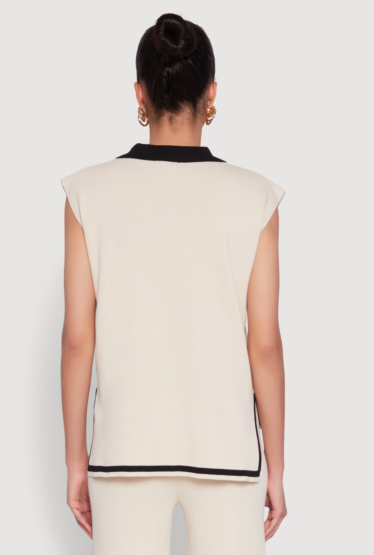 Daisy Contrast Trim Cap Sleeve Blouse